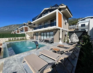 Fethiye Ölüdeniz'de Doğa İle İç İçe, Özel Havuzlu, Kiralık Villa - 2