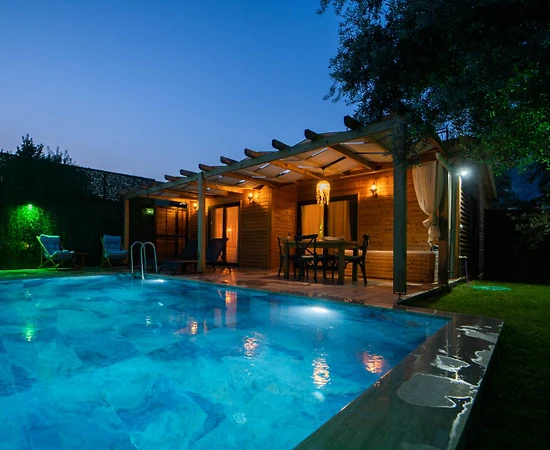 Fethiye Ölüdeniz'de Doğa İle İç İçe, Özel Havuzlu, Konforlu Bungalov - 1