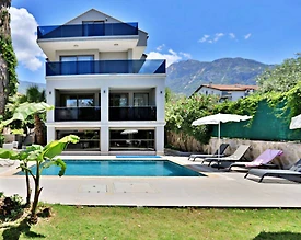Fethiye Ölüdeniz'de Doğa Manzaralı, Özel Havuzlu, Bahçeli Villa - 2