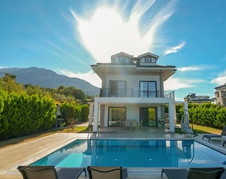 Fethiye Ölüdeniz'de Doğayla İç İçe, Özel Havuzlu, Bahçeli Villa - 2
