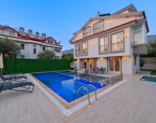 Fethiye Ölüdeniz'de Doğa Manzaralı, Özel Havuzlu, Jakuzili Villa - 3
