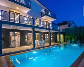Fethiye Ölüdeniz'de Elverişli Konumda, Özel Havuzlu, 7 Kişilik Villa - 2