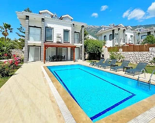 Fethiye Ölüdeniz'de Elverişli Konumda, Özel Havuzlu, Ferah Villa - 1