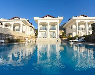 Fethiye Ölüdeniz'de Elverişli Konumda, Özel Havuzlu, Lüks Villa - 1