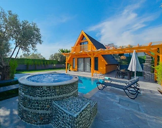 Fethiye Ölüdeniz'de Enfes Doğada, Özel Havuzlu, Şık Bungalov - 2