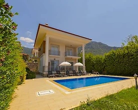 Fethiye Ölüdeniz'de Ferah Bahçe İçerisinde, Özel Havuzlu, 4+1 Villa - 2