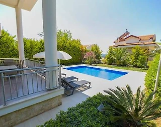 Fethiye Ölüdeniz'de Ferah Bahçe İçerisinde, Özel Havuzlu, 4+1 Villa - 4