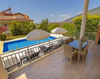 Fethiye Ölüdeniz'de Ferah Bahçe İçerisinde, Özel Havuzlu, 4+1 Villa - 5