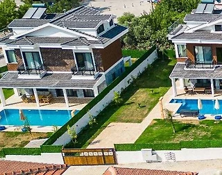 Fethiye Ölüdeniz'de Ferah Bahçeli, Özel Havuzlu, 8 Kişilik Villa - 1