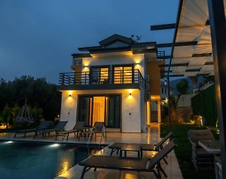 Fethiye Ölüdeniz'de Geniş Ailelere Uygun, Özel Havuzlu, 3+1 Villa - 1