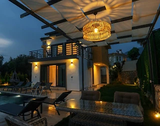 Fethiye Ölüdeniz'de Geniş Ailelere Uygun, Özel Havuzlu, 3+1 Villa - 3