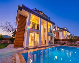 Fethiye Ölüdeniz'de Geniş Ailelere Uygun, Özel Havuzlu, 4+1 Villa - 2