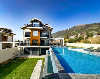 Fethiye Ölüdeniz'de Geniş Ailelere Uygun, Özel Havuzlu, 5+1 Villa - 3