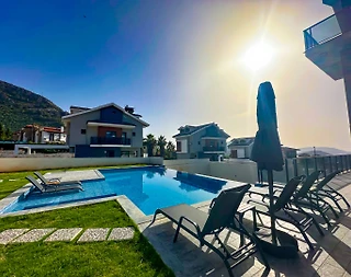 Fethiye Ölüdeniz'de Geniş Ailelere Uygun, Özel Havuzlu, 5+1 Villa - 4
