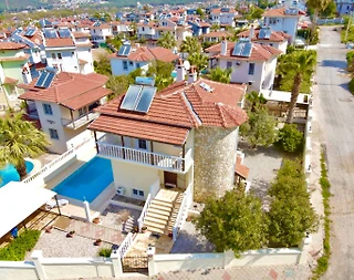 Fethiye Ölüdeniz'de Geniş Ailelere Uygun, Özel Havuzlu, 4+1 Villa - 1