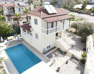 Fethiye Ölüdeniz'de Geniş Ailelere Uygun, Özel Havuzlu, 4+1 Villa - 3