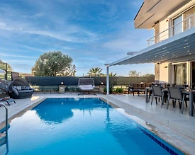 Fethiye Ölüdeniz'de Geniş Ailelere Uygun, Özel Havuzlu, Geniş Villa - 3