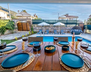 Fethiye Ölüdeniz'de Geniş Ailelere Uygun, Özel Havuzlu, Geniş Villa - 4