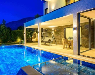 Fethiye Ölüdeniz'de Geniş Ailelere Uygun, Özel Havuzlu, Jakuzili Villa - 3