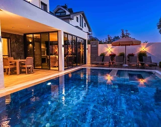 Fethiye Ölüdeniz'de Geniş Ailelere Uygun, Özel Havuzlu, Jakuzili Villa - 5