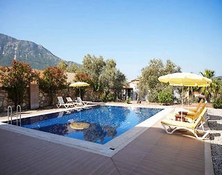 Fethiye Ölüdeniz'de Geniş Ailelere Uygun, Özel Havuzlu, Kiralık Villa - 2