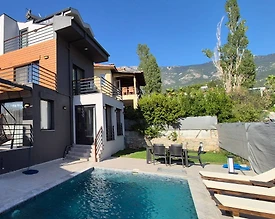Fethiye Ölüdeniz'de Geniş Ailelere Uygun, Özel Havuzlu, Kiralık Villa - 3