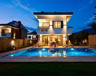 Fethiye Ölüdeniz'de Geniş Ailelere Uygun, Özel Havuzlu, Konforlu Villa - 1
