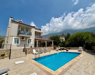 Fethiye Ölüdeniz'de Geniş Ailelere Uygun, Özel Havuzlu, Konforlu Villa - 2