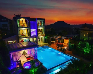 Fethiye Ölüdeniz'de Geniş Ailelere Uygun, Özel Havuzlu, Lüks Villa - 3