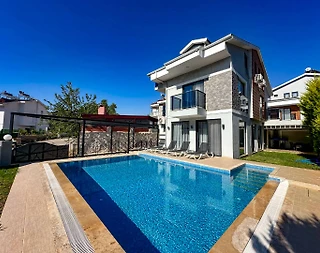 Fethiye Ölüdeniz'de Geniş Ailelere Uygun, Özel Havuzlu, Lüks Villa - 1