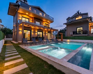 Fethiye Ölüdeniz'de Geniş Ailelere Uygun, Özel Havuzlu, Lüks Villa - 1