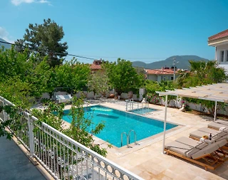 Fethiye Ölüdeniz'de Geniş Ailelere Uygun, Özel Havuzlu, Merkezi Villa - 3
