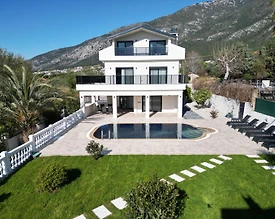 Fethiye Ölüdeniz'de Geniş Ailelere Uygun, Özel Havuzlu, Modern Villa - 3