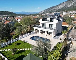 Fethiye Ölüdeniz'de Geniş Ailelere Uygun, Özel Havuzlu, Modern Villa - 4