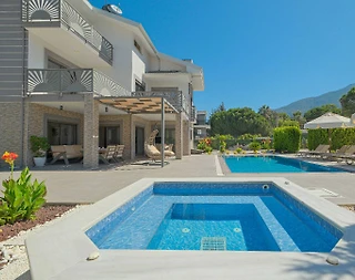 Fethiye Ölüdeniz'de Geniş Ailelere Uygun, Özel Havuzlu, Modern Villa - 1