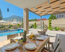 Fethiye Ölüdeniz'de Geniş Ailelere Uygun, Özel Havuzlu, Modern Villa - 3