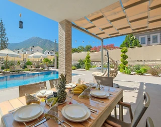 Fethiye Ölüdeniz'de Geniş Ailelere Uygun, Özel Havuzlu, Modern Villa - 3