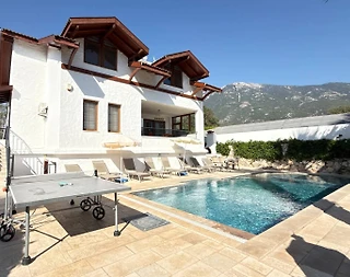 Fethiye Ölüdeniz'de Geniş Ailelere Uygun, Özel Havuzlu, Nezih Villa - 4