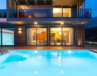 Fethiye Ölüdeniz'de Tasarımıyla Büyüleyen, Özel Havuzlu, Şık Villa - 4