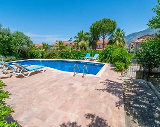 Fethiye Ölüdeniz'de Merkezi Konumda, Özel Havuzlu, Şık Villa - 2