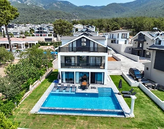 Fethiye Ölüdeniz'de Geniş Ailelere Uygun, Özel Havuzlu, Şık Villa - 5