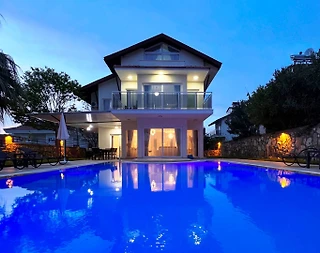 Fethiye Ölüdeniz'de Geniş Alanlara Sahip, Özel Havuzlu, 4+1 Villa - 4