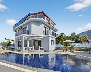 Fethiye Ölüdeniz'de Geniş Alanlara Sahip, Özel Havuzlu, 4+1 Villa - 3