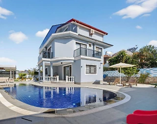 Fethiye Ölüdeniz'de Geniş Alanlara Sahip, Özel Havuzlu, 4+1 Villa - 4