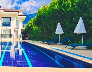 Fethiye Ölüdeniz'de Geniş Alanlara Sahip, Özel Havuzlu, Konforlu Villa - 1