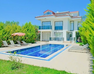 Fethiye Ölüdeniz'de Geniş Alanlara Sahip, Özel Havuzlu, Konforlu Villa - 5