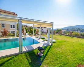 Fethiye Ölüdeniz'de Geniş Alanlara Sahip, Özel Havuzlu, Modern Villa - 2