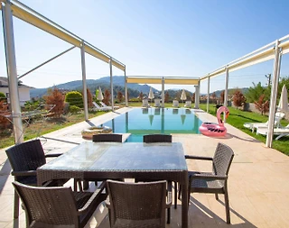 Fethiye Ölüdeniz'de Geniş Alanlara Sahip, Özel Havuzlu, Modern Villa - 4