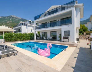 Fethiye Ölüdeniz'de Ferah Alanlara Sahip, Özel Havuzlu, Estetik Villa - 5