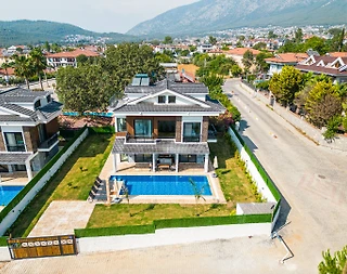 Fethiye Ölüdeniz'de Geniş Bahçe İçerisinde, Özel Havuzlu, 4+1 Villa - 3